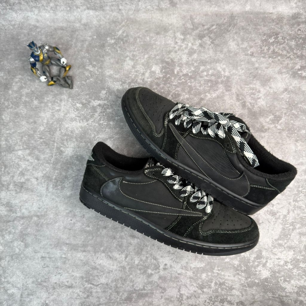 Air Jordan 1 Low Og x Travis Scott Black Phantom