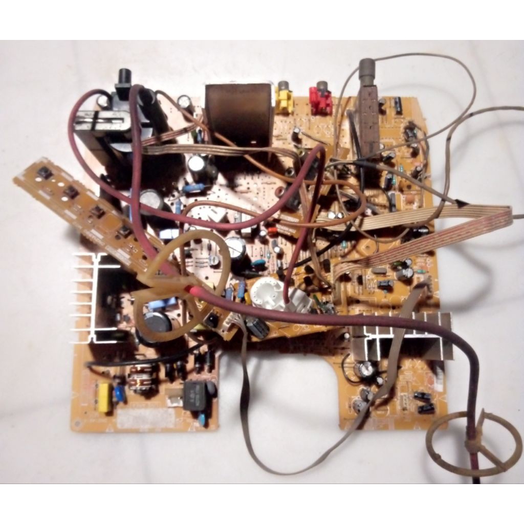 mesin tv Polytron u slim tabung 21inch,komponen lengkap,,cabutan blum uji test/gambling