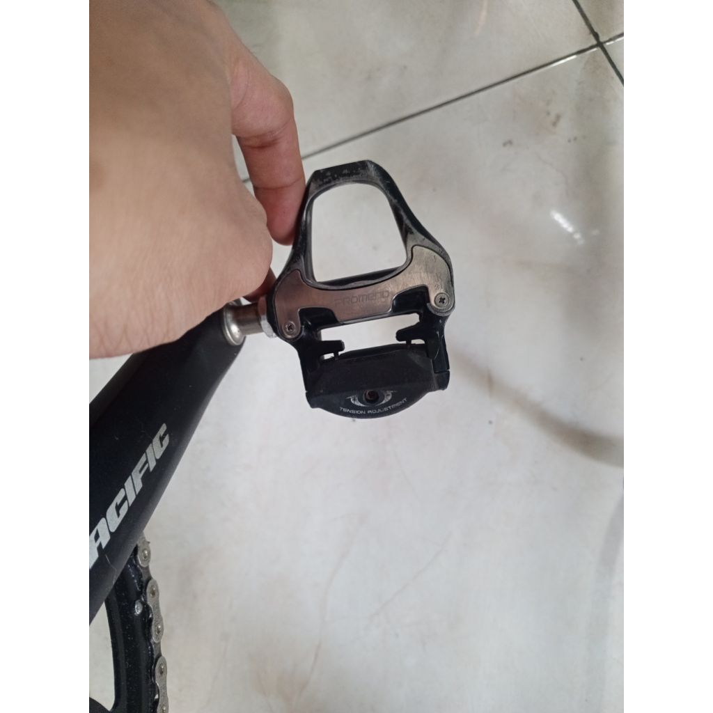 Sepatu Cleat Dan Pedal Cleat