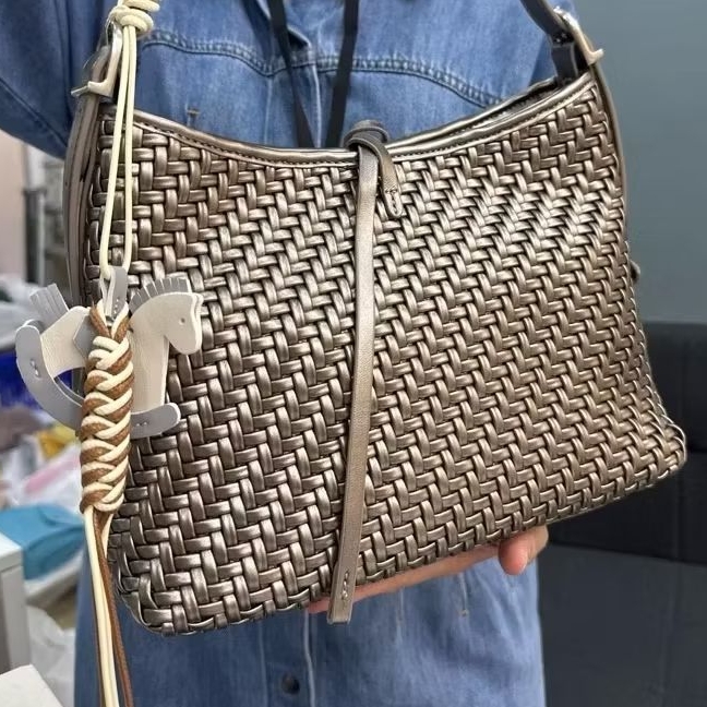 Tas Royal Cuir Anyam Bronze