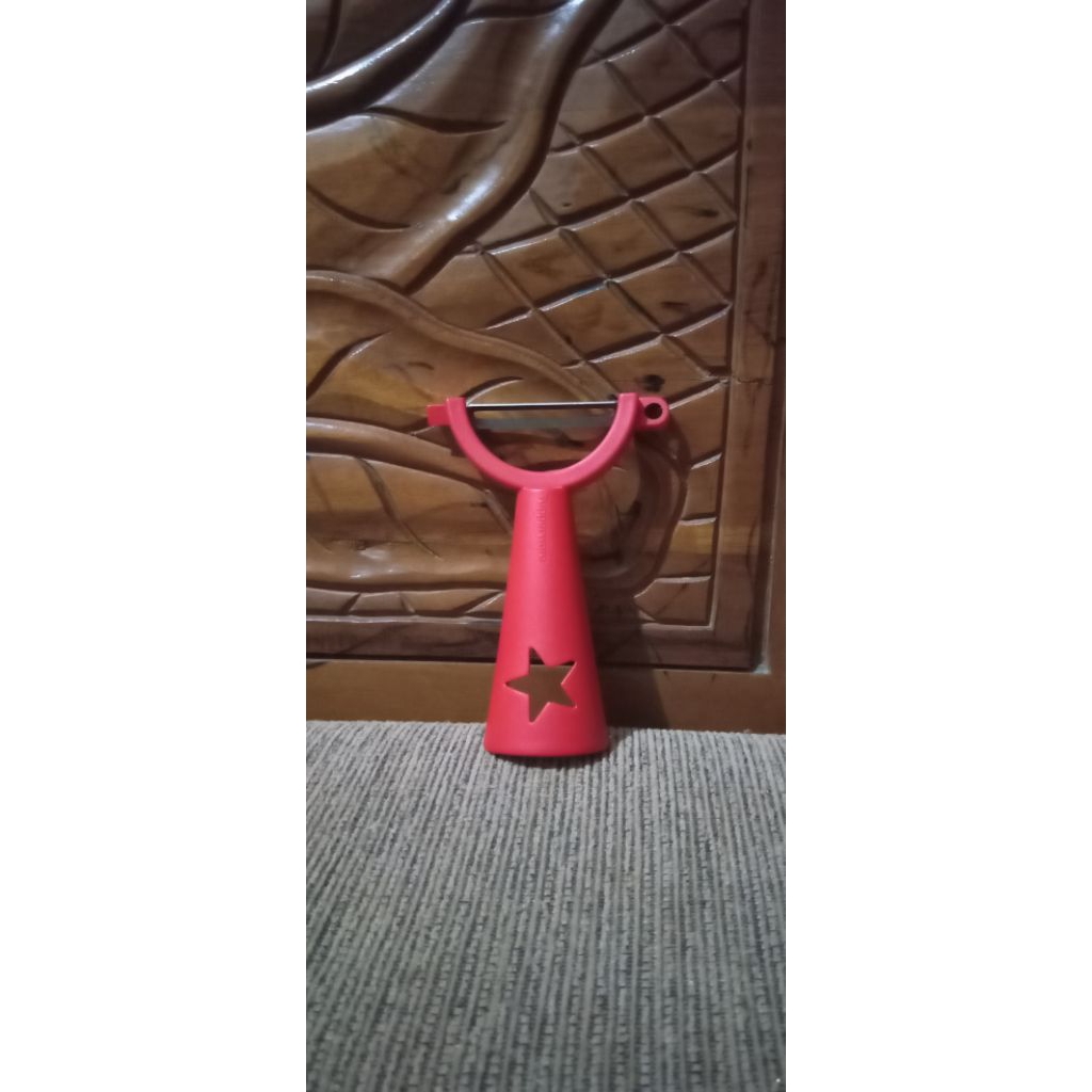 vegetable peeler Tupperware