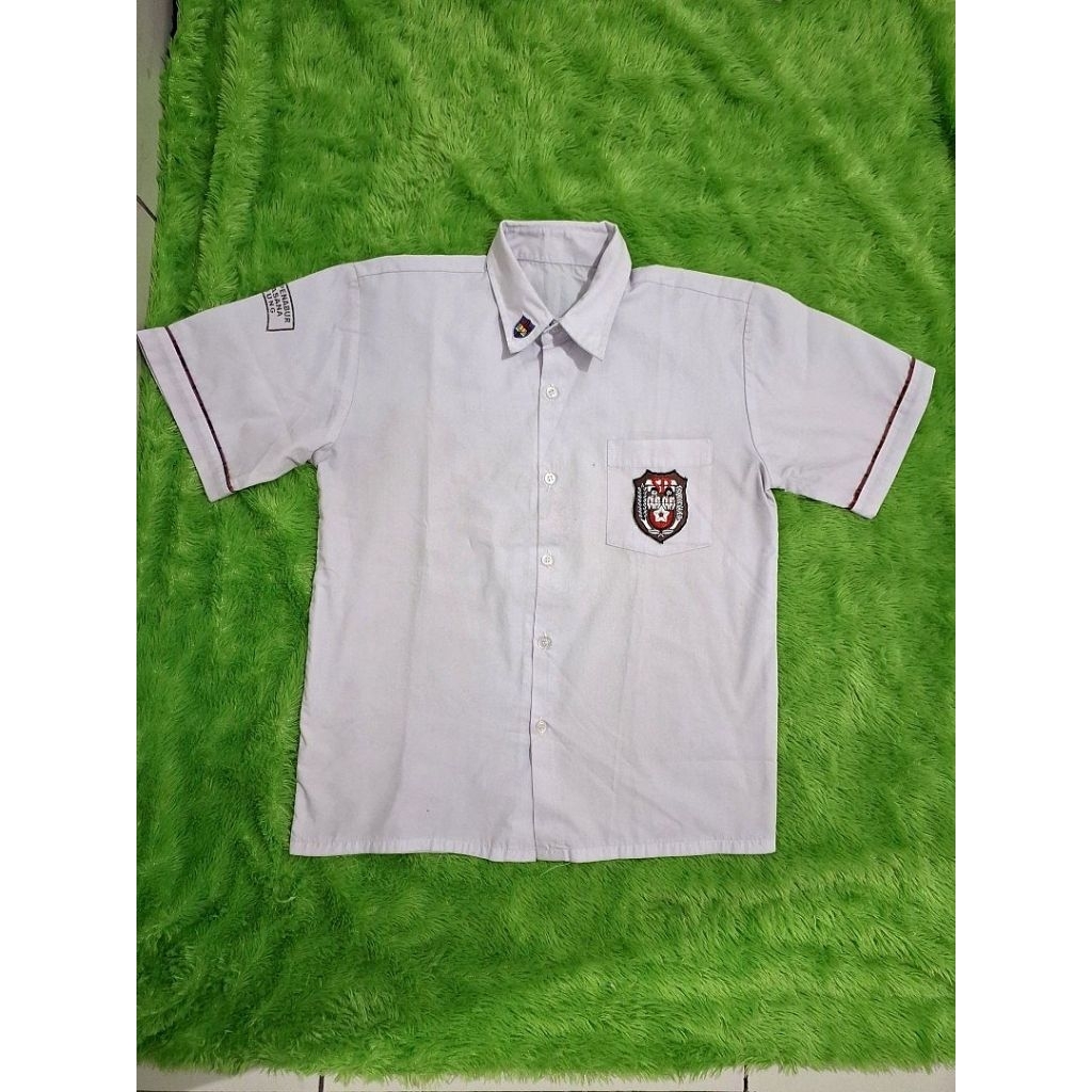 Kemeja seragam anak  putih lengan pendek bpk penabur size L ld 90 cm