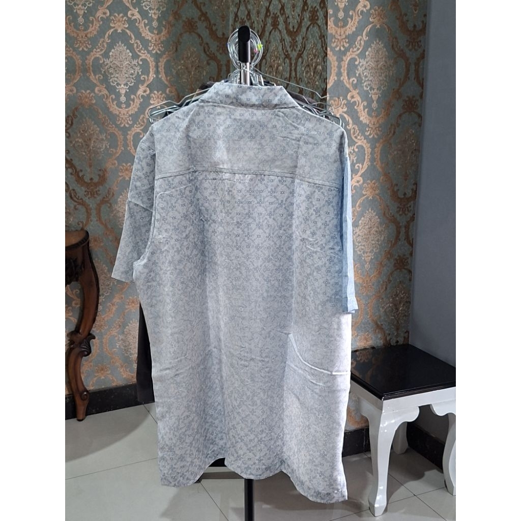 calanara shirt men wearing klamby size XL