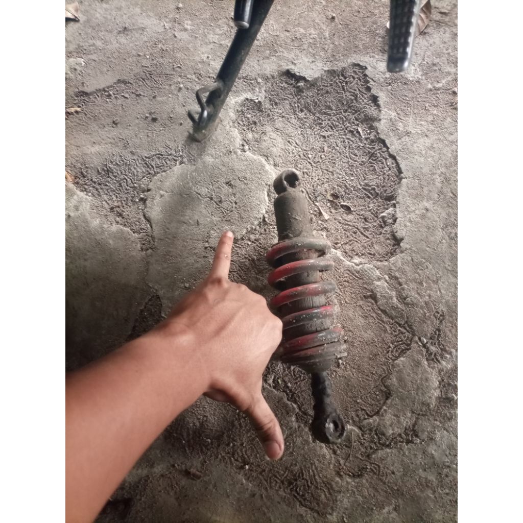 monosok bekas trail Tarabas tril