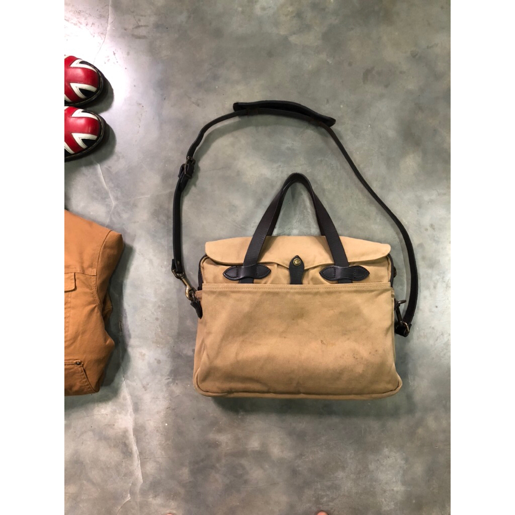 Filson briefcase rugged twill tas slempang
