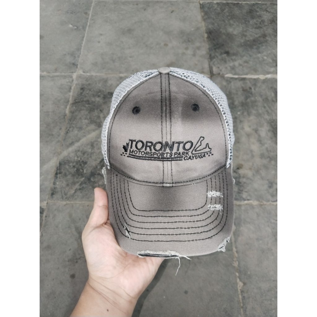 Topi Ripped Toronto Motorpark