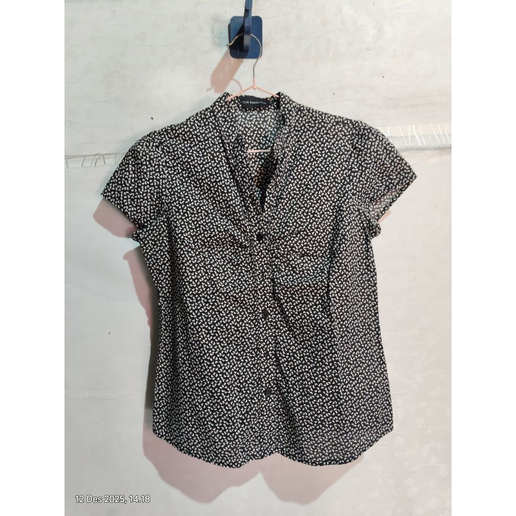 kemeja wanita the executive