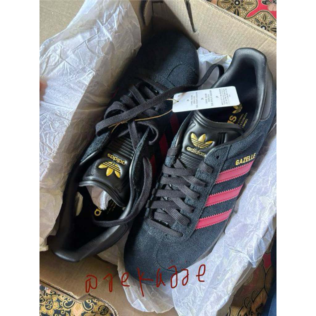 BNIB adidas Originals Gazelle-43