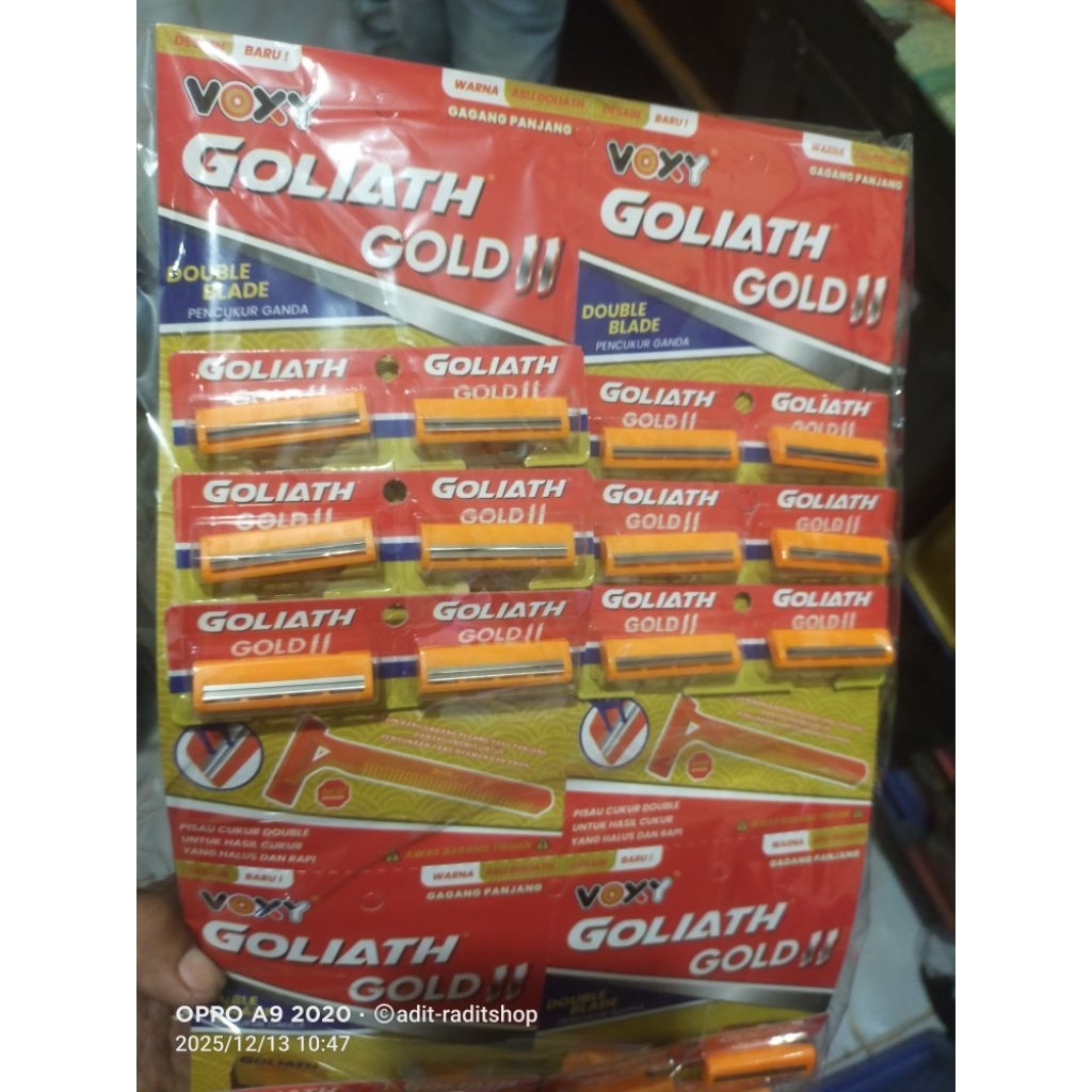 12Pcs Pisau Cukur Kumis Goliath Gold 2