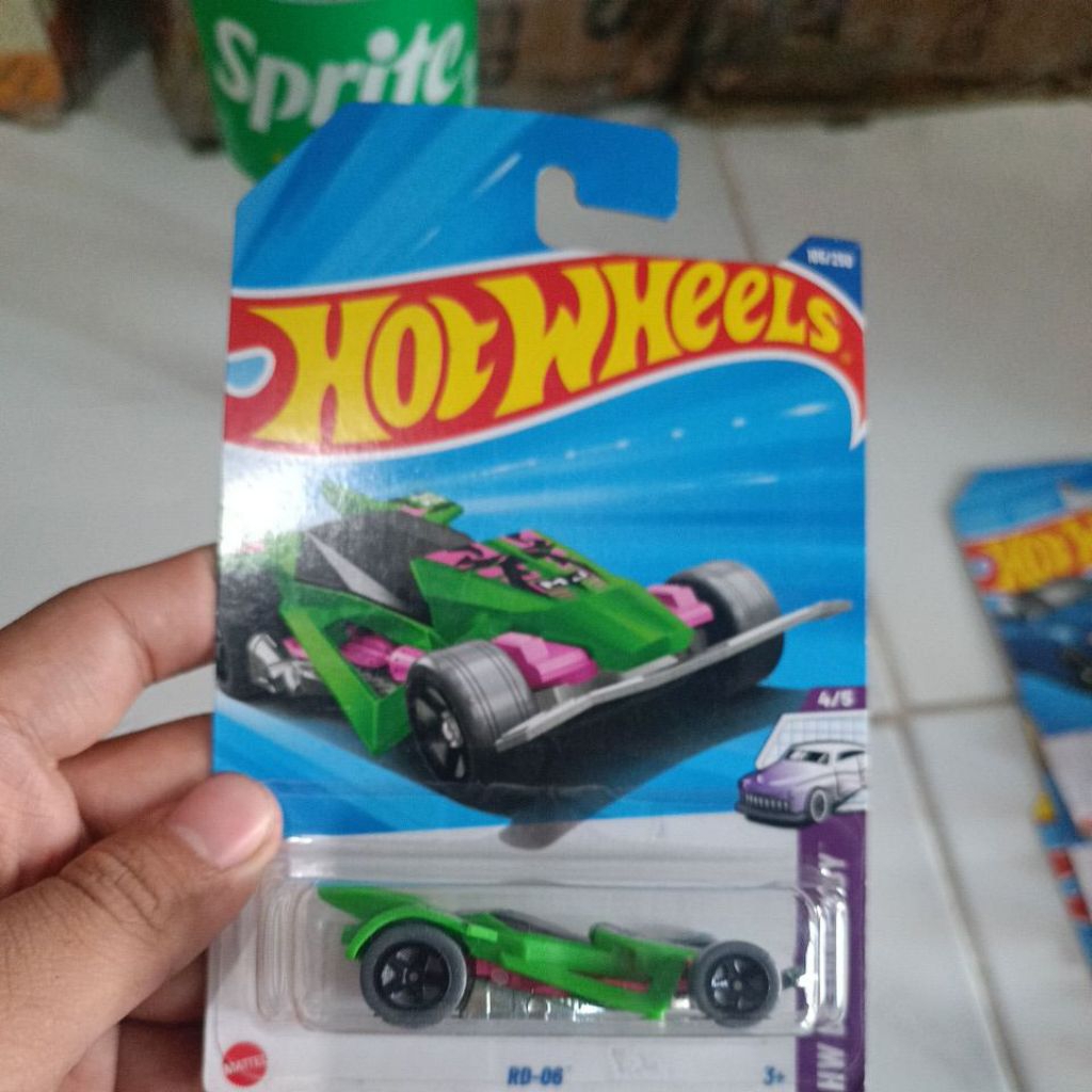 Hotwheels RD 06 hijau