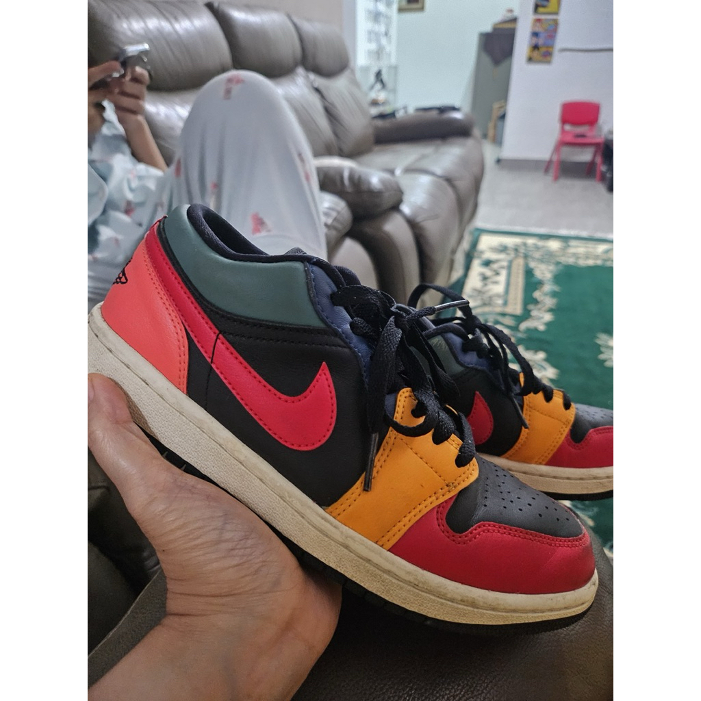 JORDAN 1 LOW SE BLACK MULTICOLOR