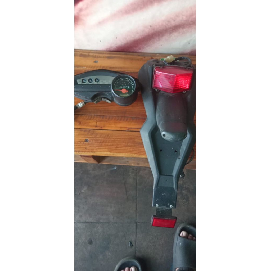 Spakbor Belakang KLX & Speedometer KLX 150 ORI