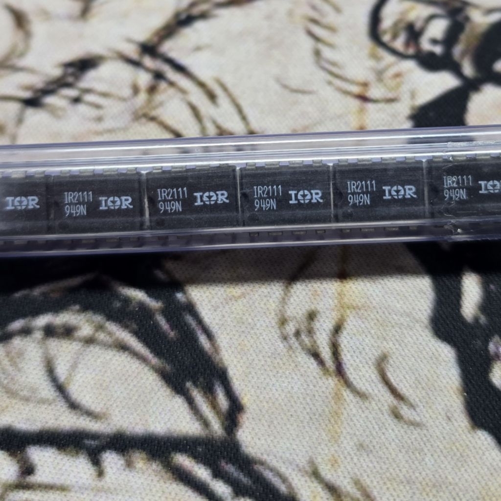 IC IR2111 HALF BRIDGE DRIVER MOSFET IGBT DIP-8 #63