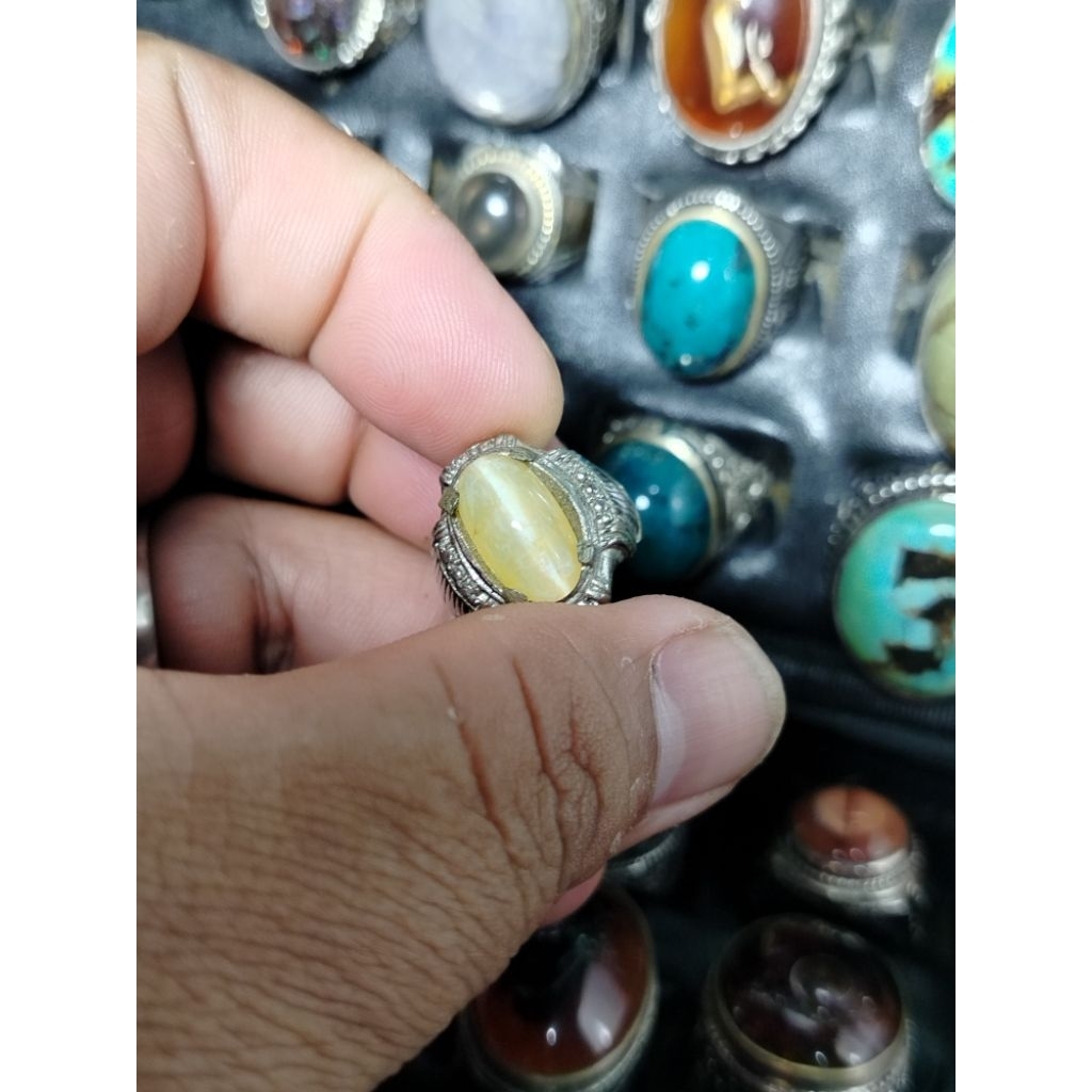 Permata opal cats eye
