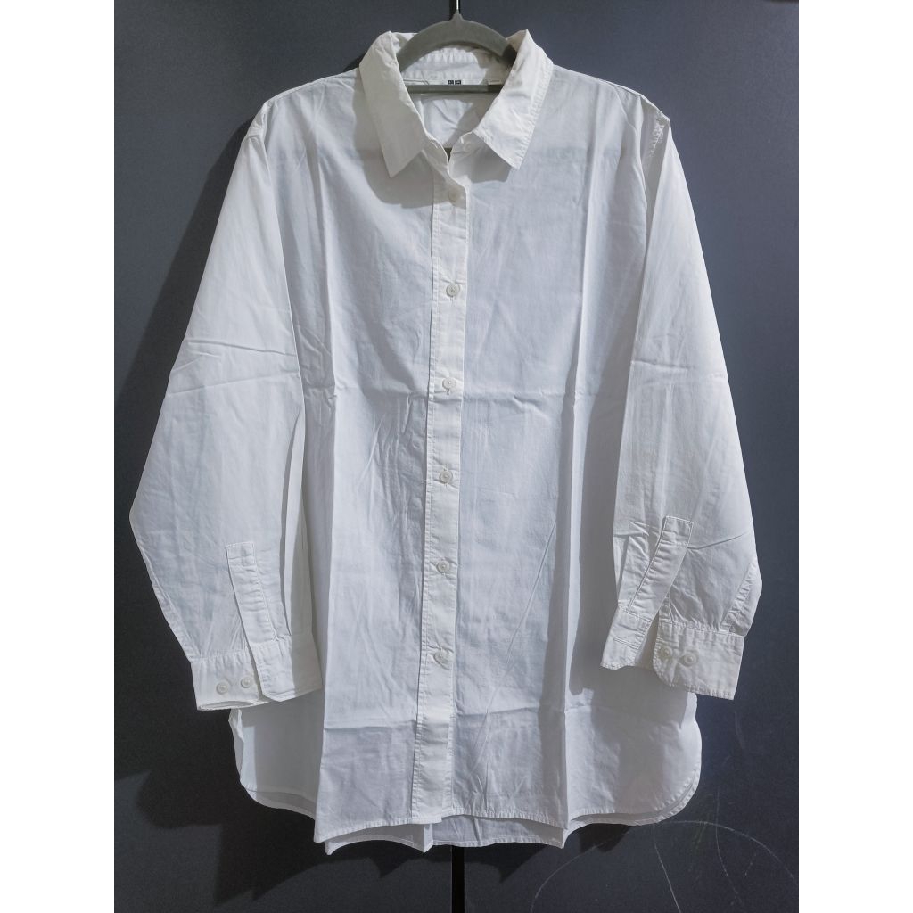 Kemeja Putih UNIQLO