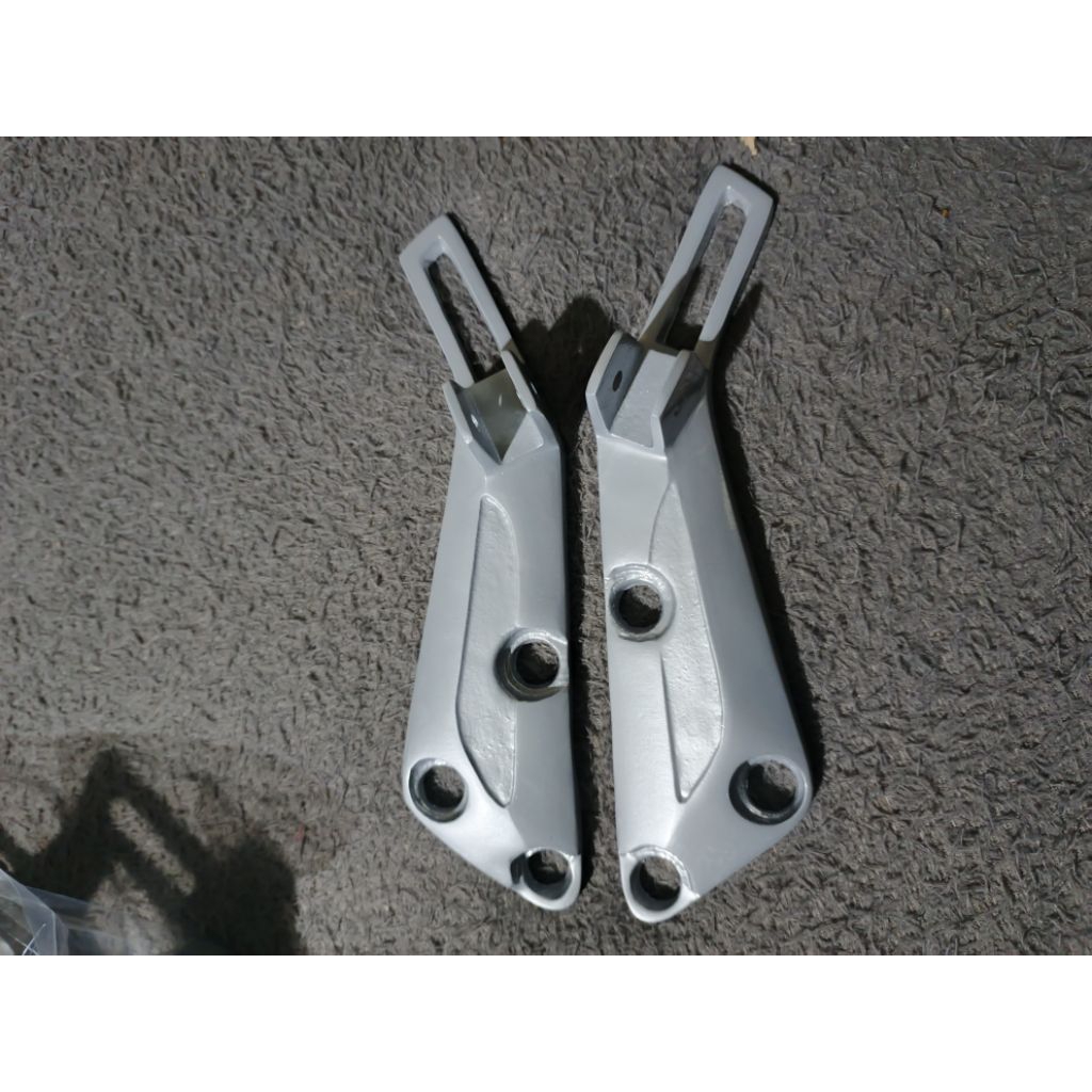 Bostep belakang supra x lama pijakan kaki motor honda supra x / supra fit lama