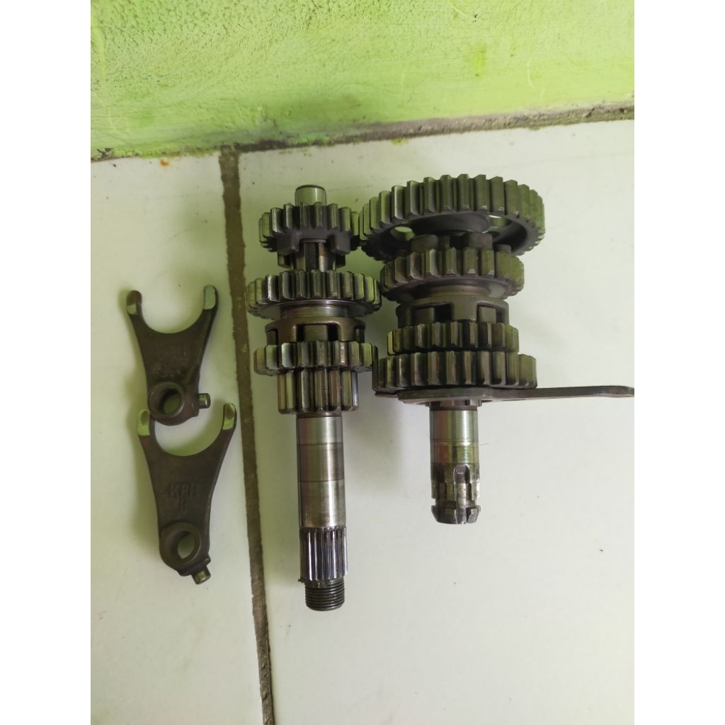 Gigi gear Rasio Ratio Transmisi Honda Kirana Karisma Supra X 125 original