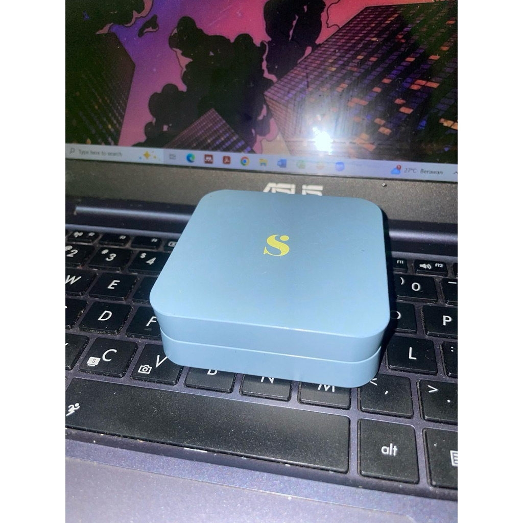 PRELOVED CASE CUSHION SOMETHINC HOOMAN