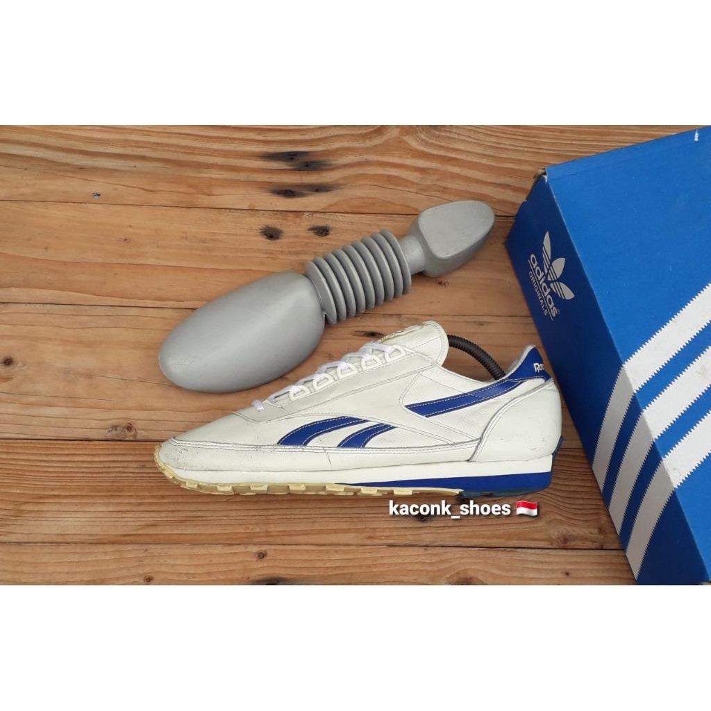 SEPATU CASUAL SNEAKERS REEBOK AZTEC NAVY BLUE WHITE ORIGINAL