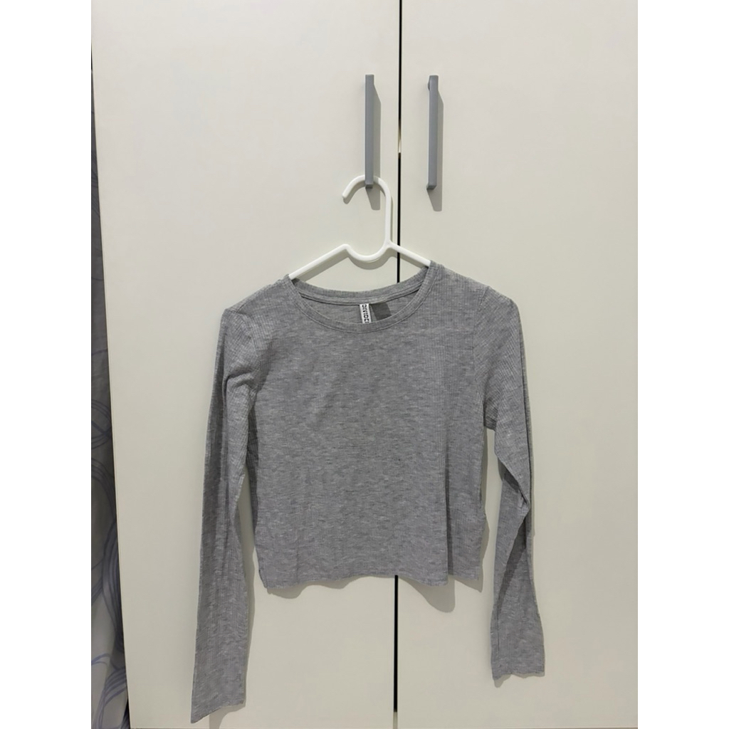 Baju Lengan Panjang Crop Top H&M