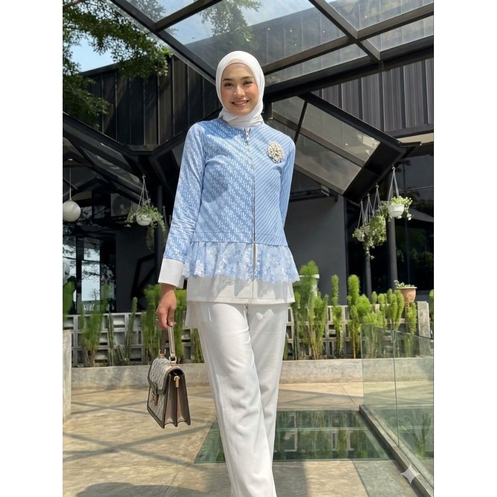 Batik Wanita Modern blouse wanita elegan dan modis Blouse batik wanita Biru fashion batik atasan bat