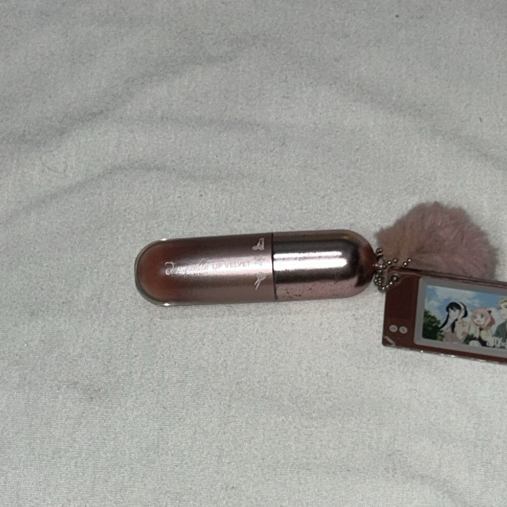 PRELOVED Jacquelle x SpyxFamily Lip Velvet