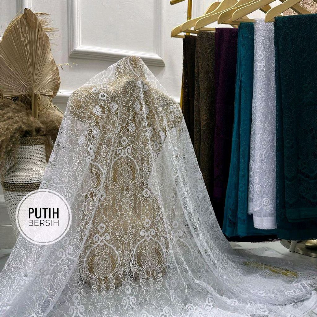 Kain Adat Bali//Kain Kebaya//Kain Brokat Chantilly//Kain Brokat Premium