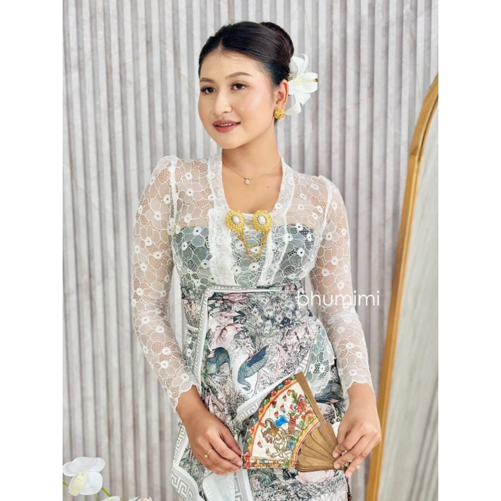 KEBAYA ZARA / KEBAYA PUTIH / KEBAYA MODERN