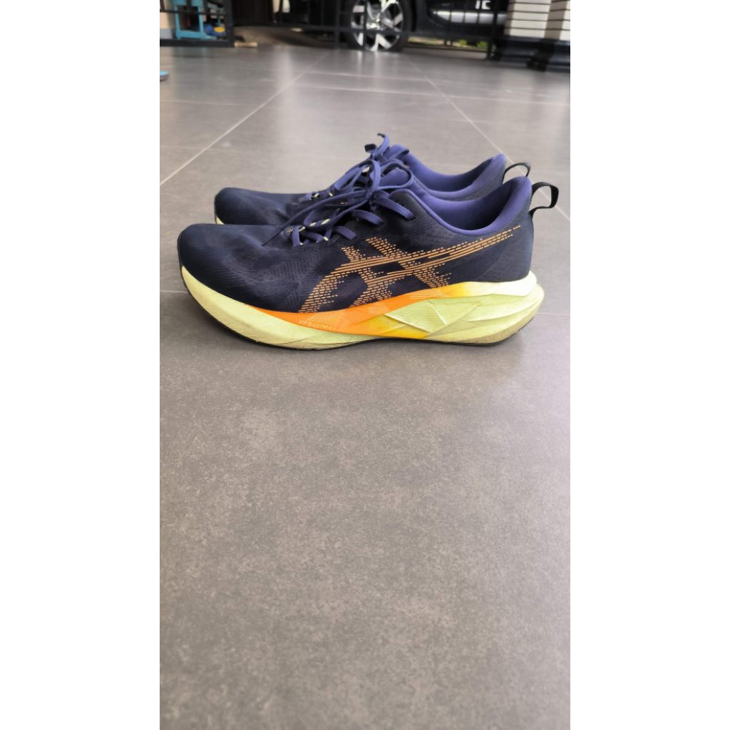 Asic Novablast 5