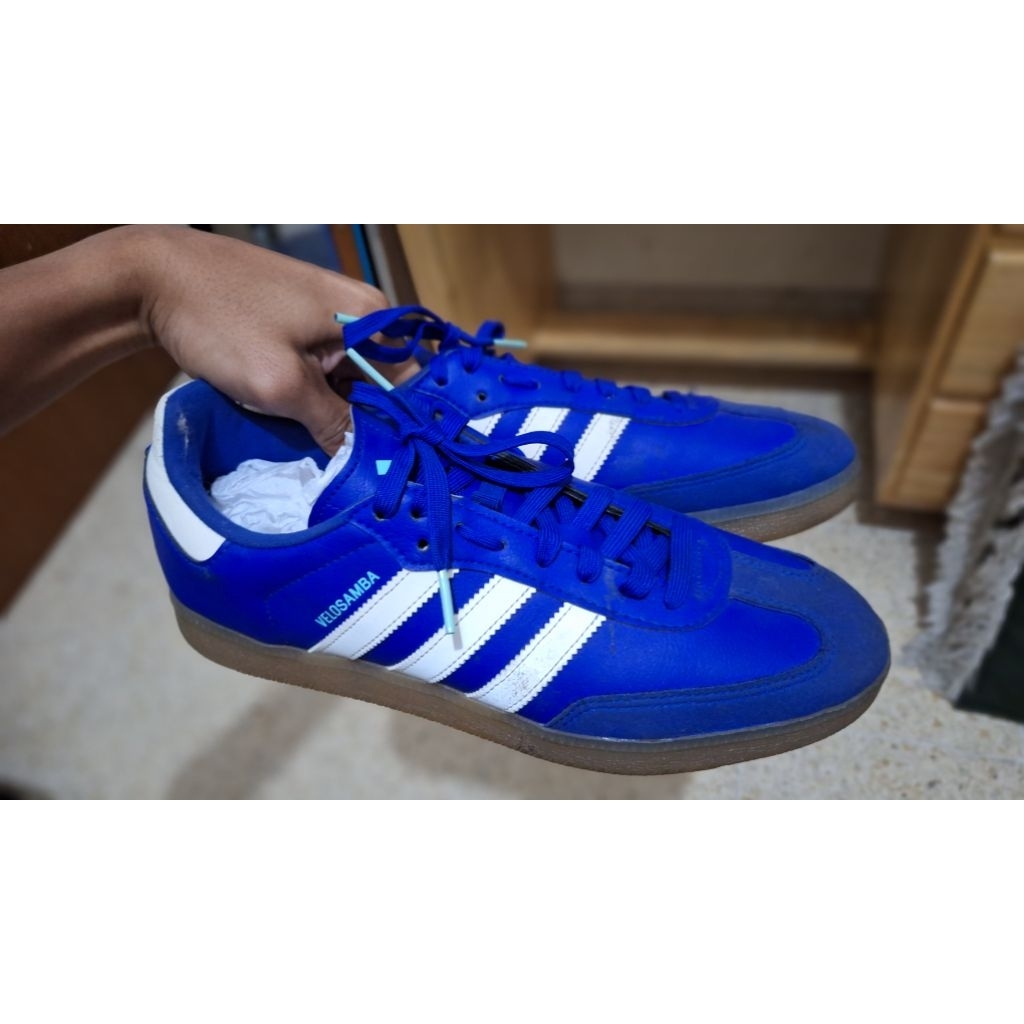 Adidas VeloSamba Vegan original - size 44
