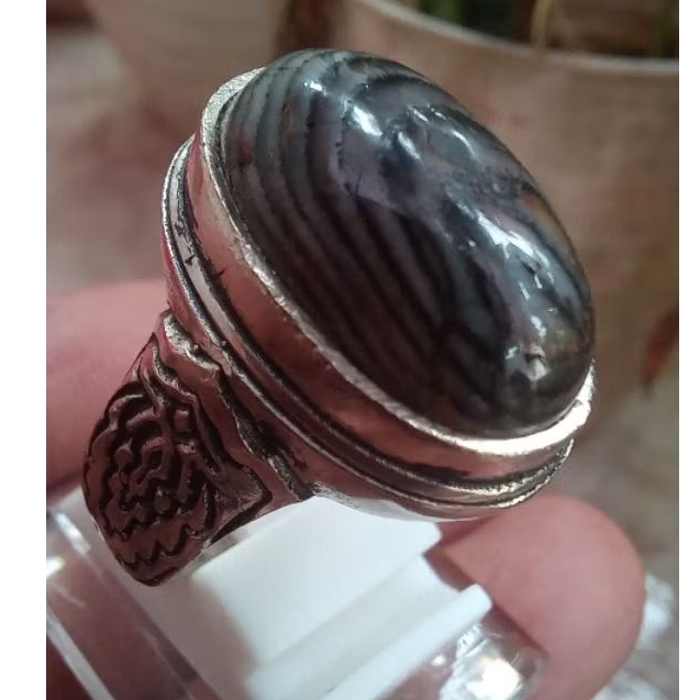 Batu Jipen Puser Kepompong