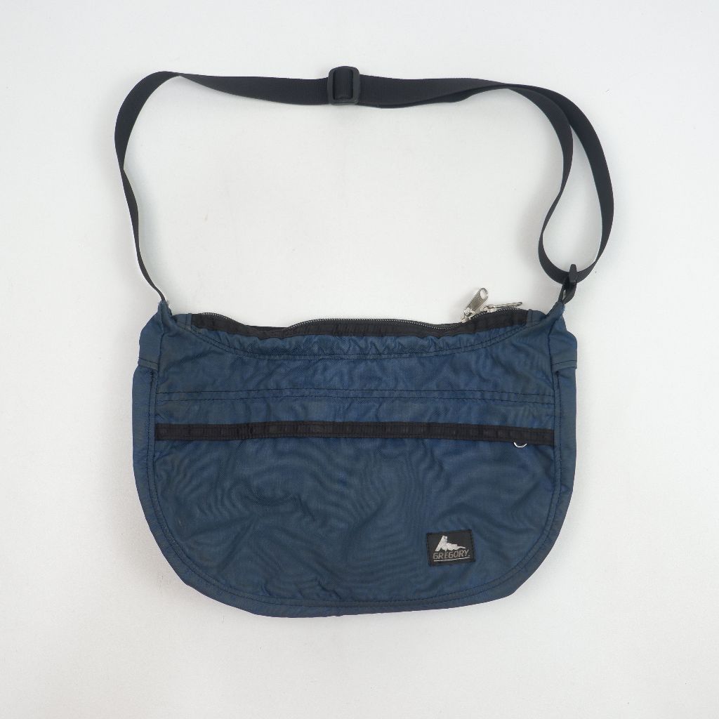 GREGORY Outdoor Sling Bag - Crossbody Pack Size S - Preloved