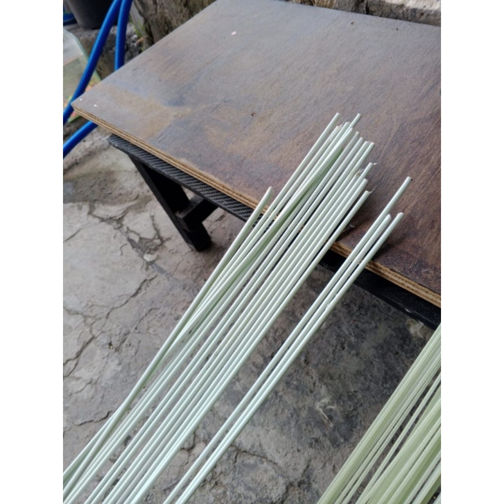 BLANK JORAN PANCING FIBER OPTIC 2,5 MM LENTUR PANJANG 100CM (BLM BUBUT)