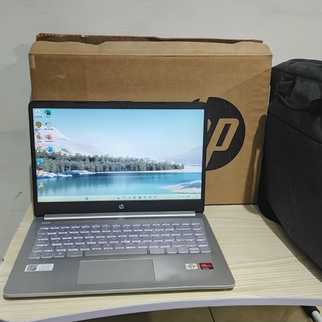 laptop HP 14S keyboard backlite