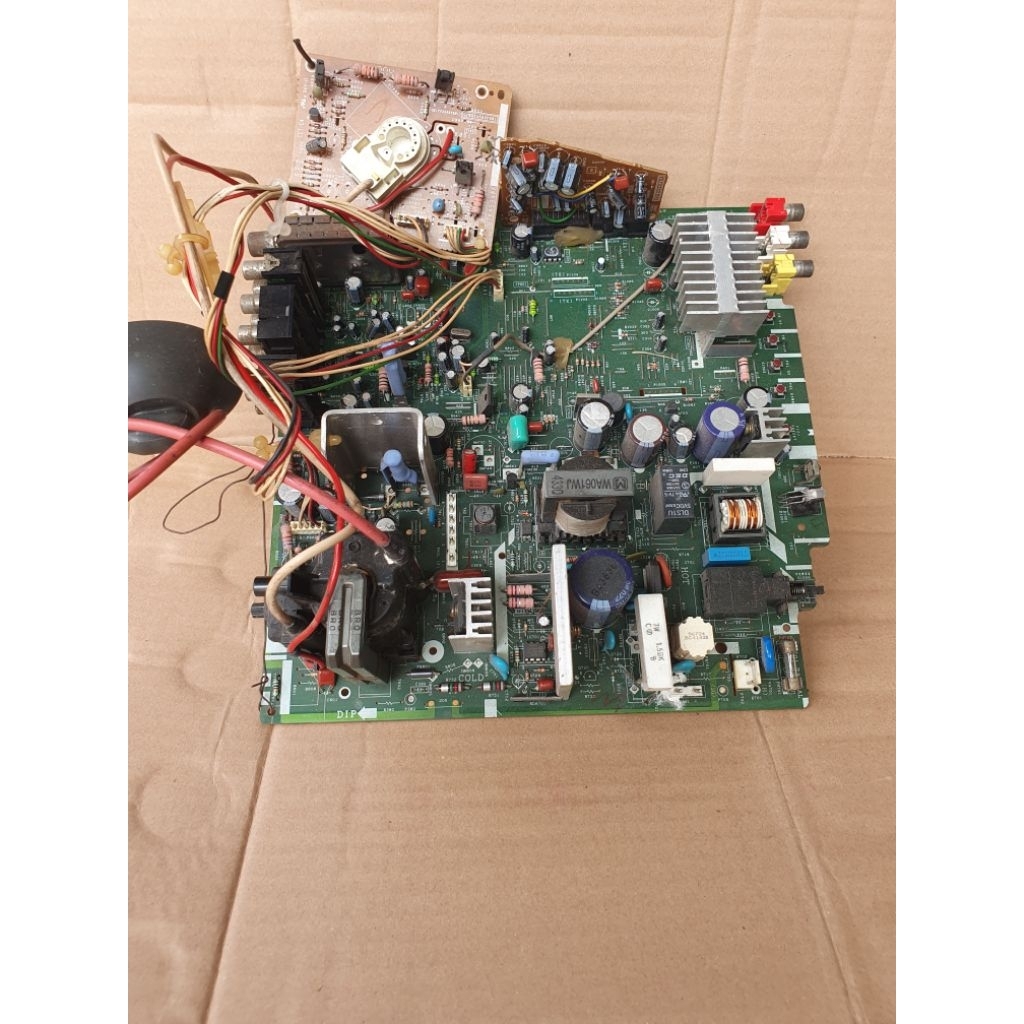 mesin tv tabung sharp 21 inci plat hijau kondisi 85% (jual gembling)