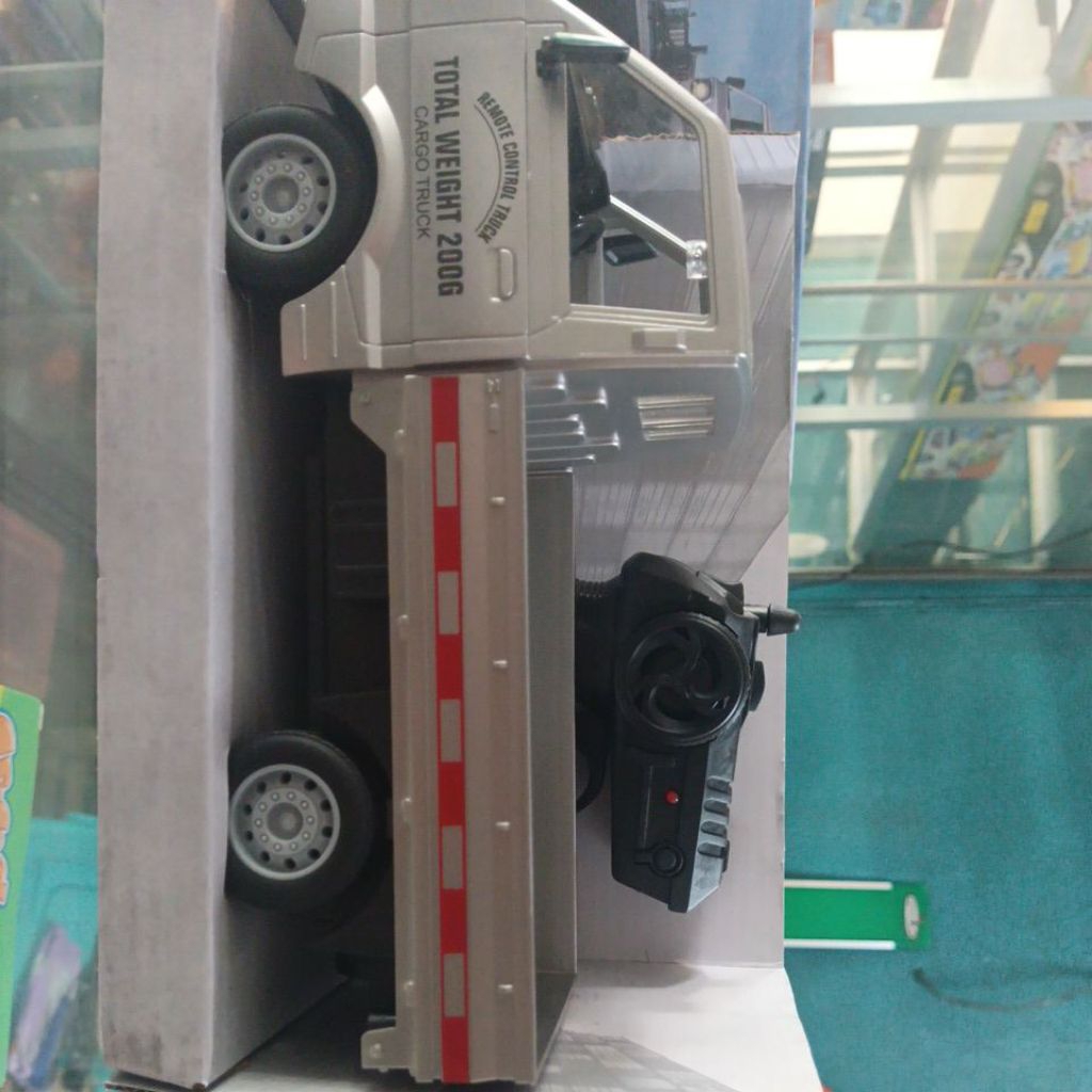Cargo Truk RC