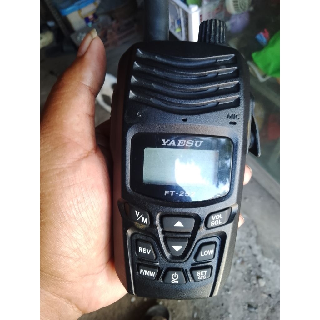ht yaesu ft 252 VHF.