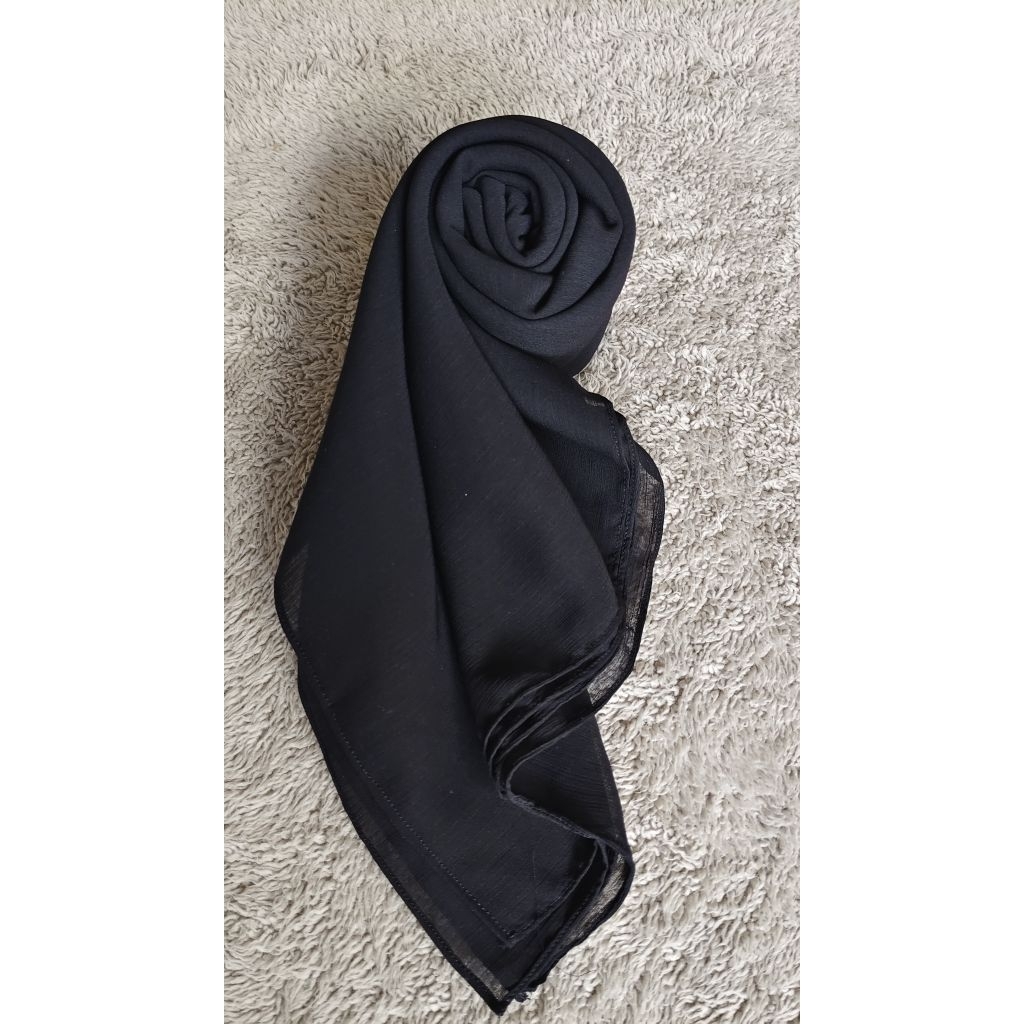 Jilbab segiempat polos Hitam