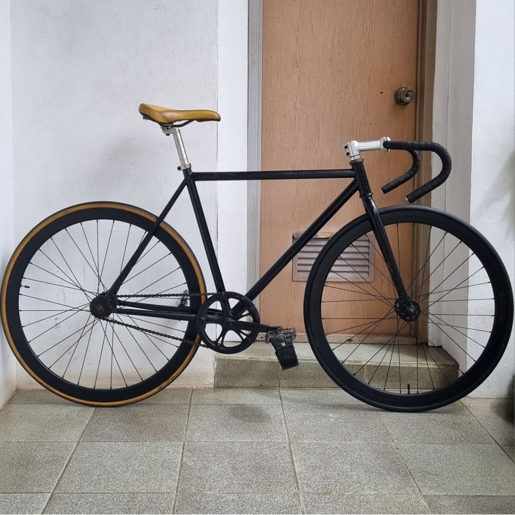fullbike fixie basic airwalk size 52 doltrap. second