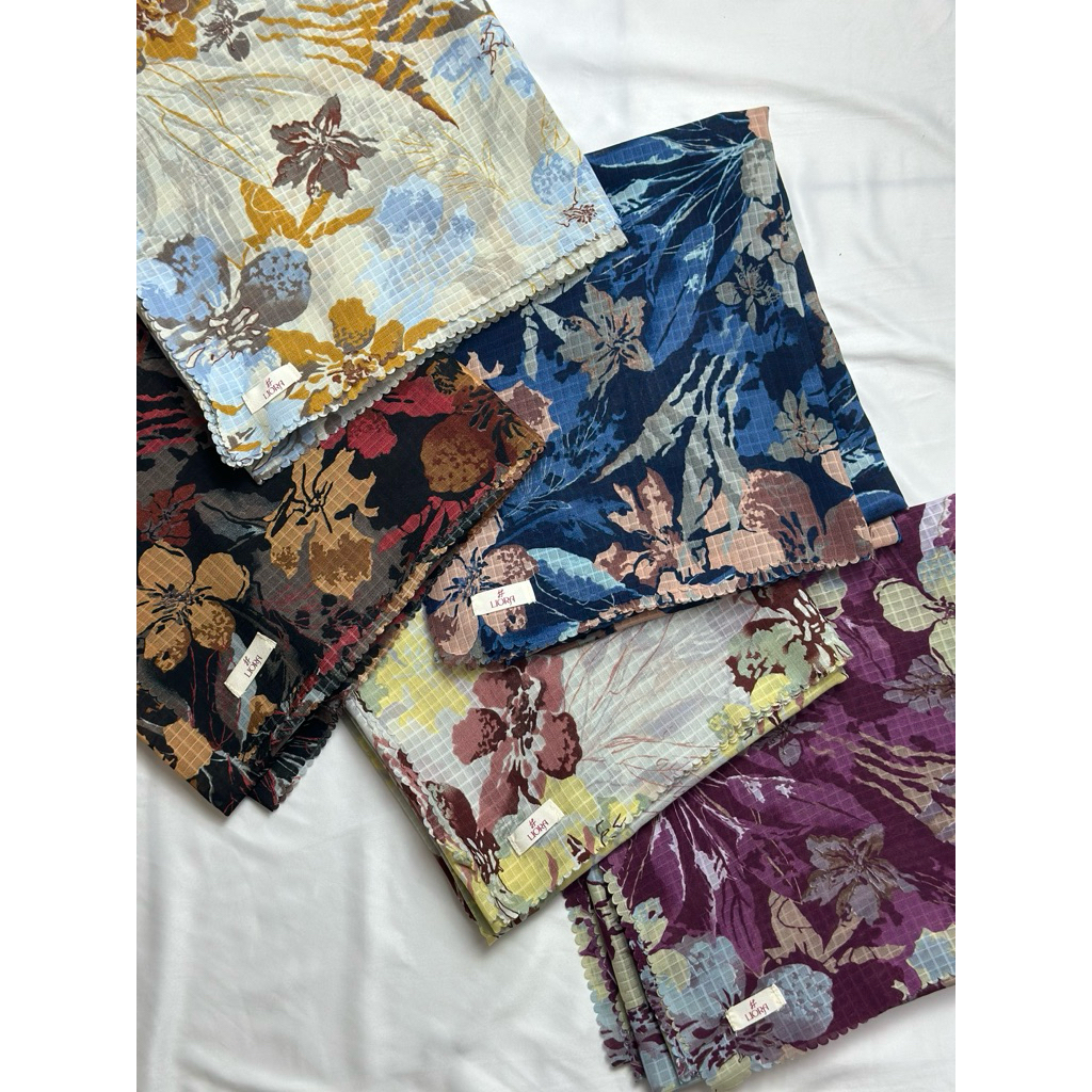 Liora Hijab - Motif Flower Bloosom Hijab Segi Empat Murah Premium (Bahan Dobby Fine)
