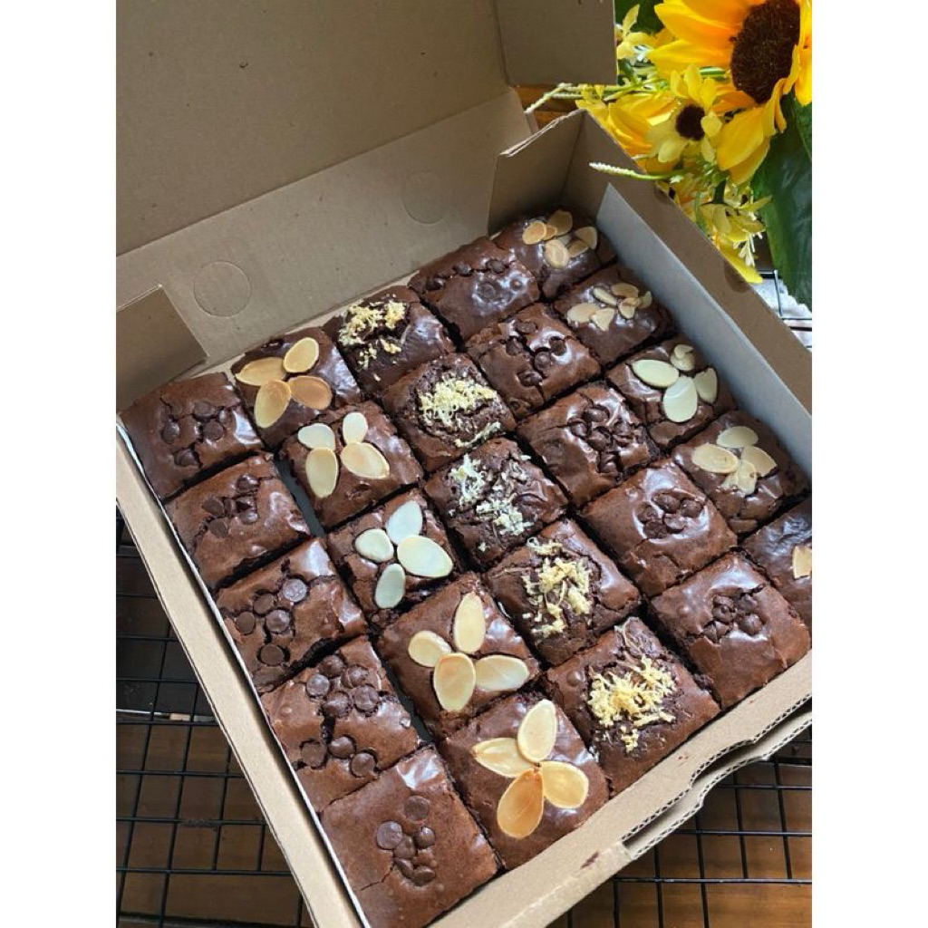 fudgy brownies 20x20