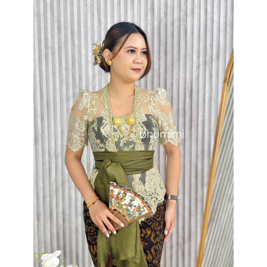 Kebaya Swarosky Payet / Kebaya Brokat Payet/Kebaya Lengan Pendek / Kebaya Premium