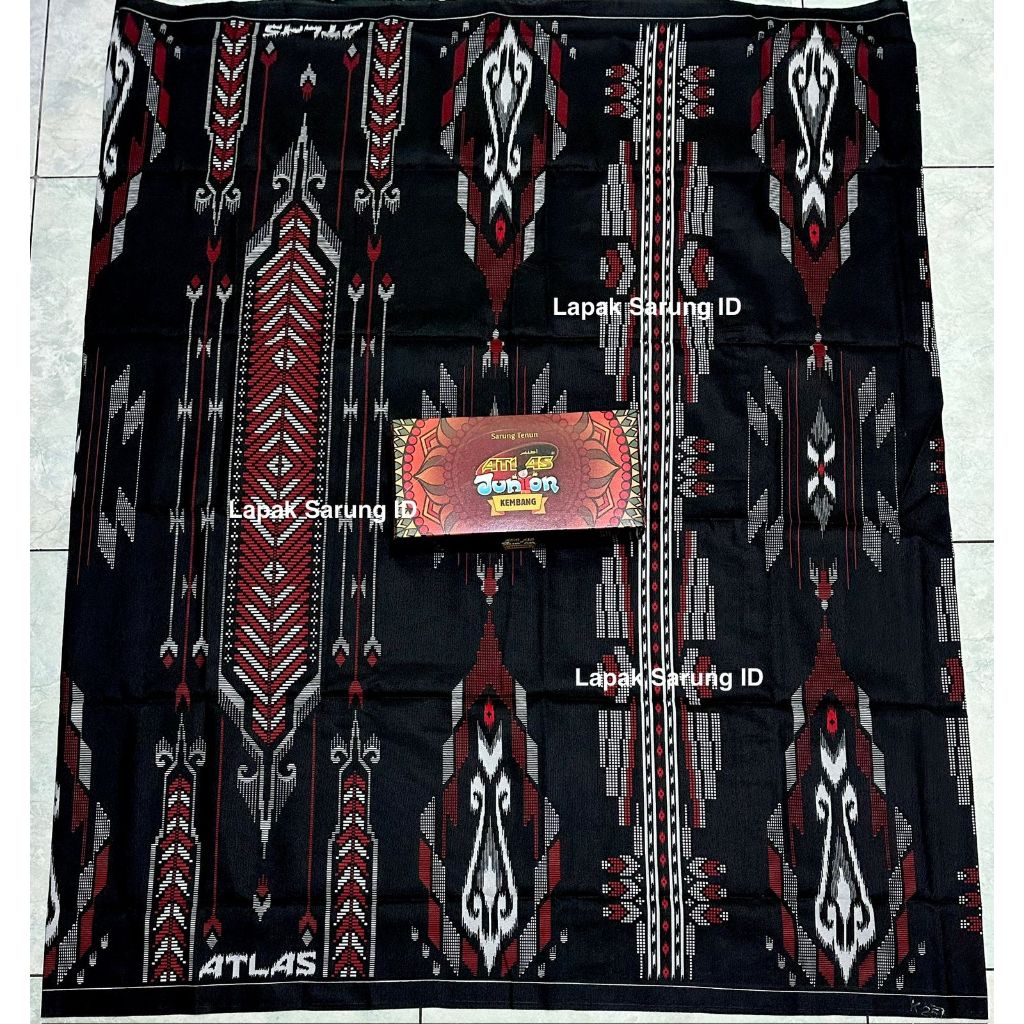 Sarung ATLAS Junior Kembang SGE Hitam Merah