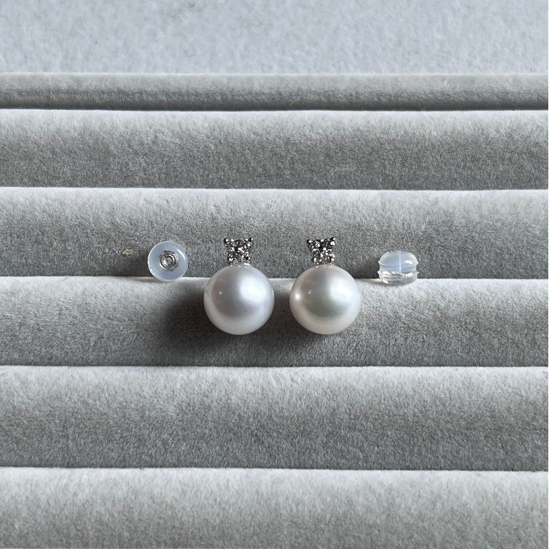 Anting / giwang berlian tusuk emas putih mutiara air laut 010