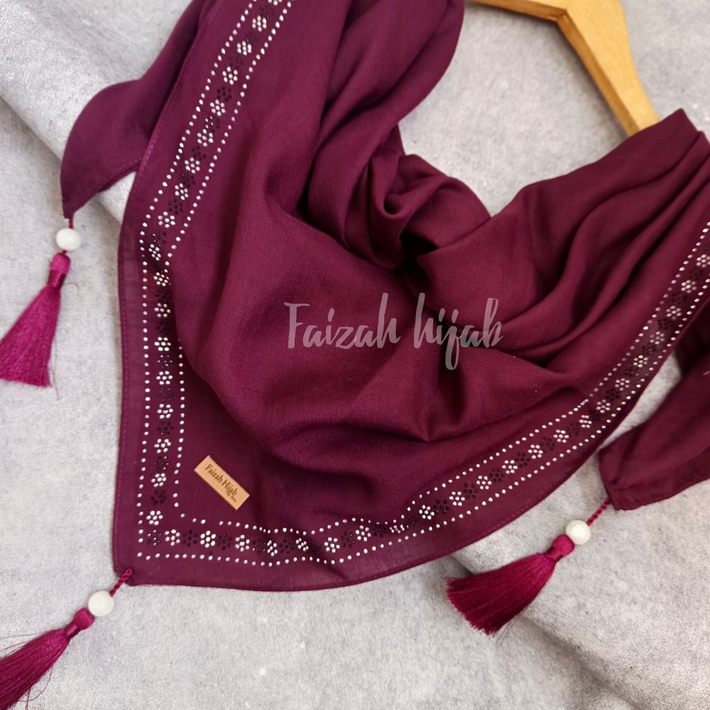 Jilbab Hijab Segiempat Paris Voal  Premiun  Manik Manik Tassel Mewah