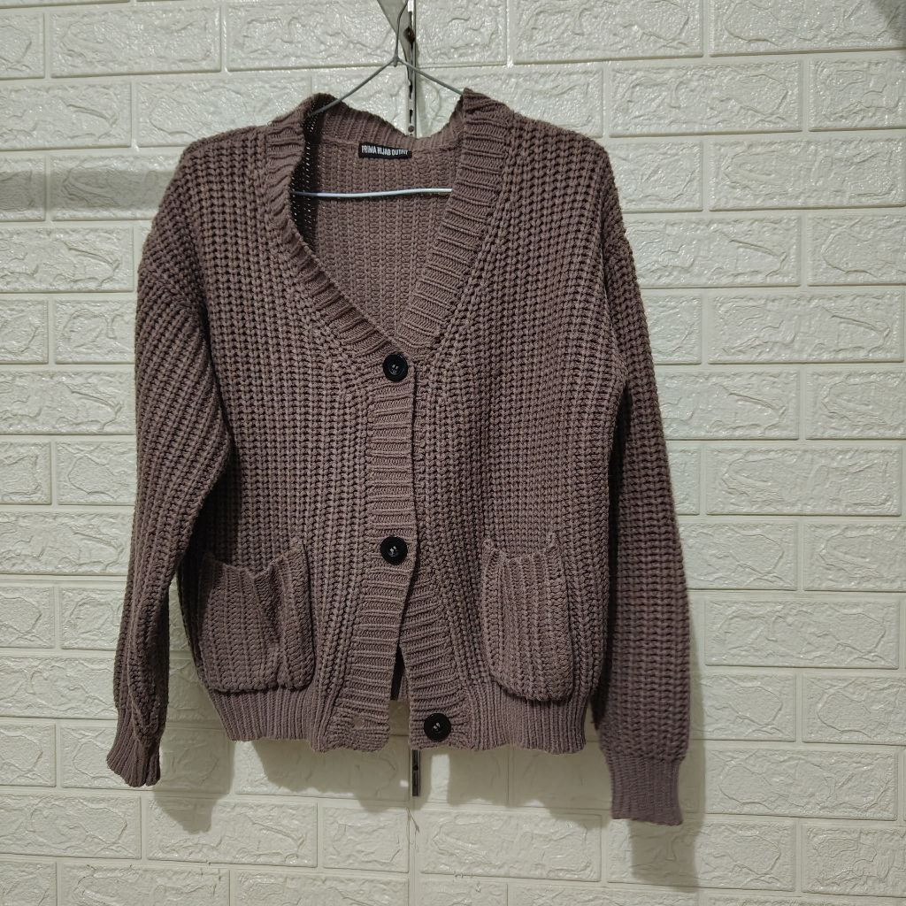 Cardigan Crop Rajut Tebal Prima Hijab Outfit