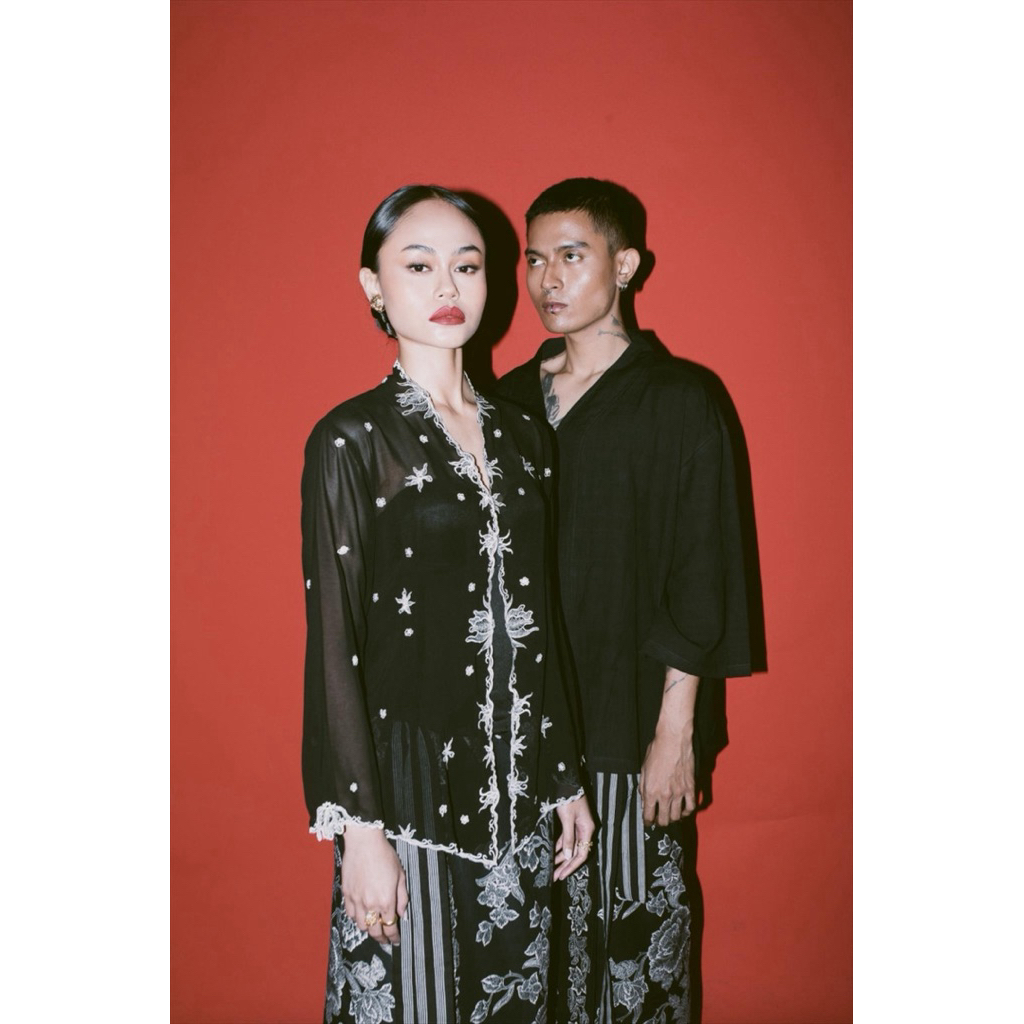 DIJUAL SENJA SORE STUDIO NALA EMBROIDERY KEBAYA ONLY