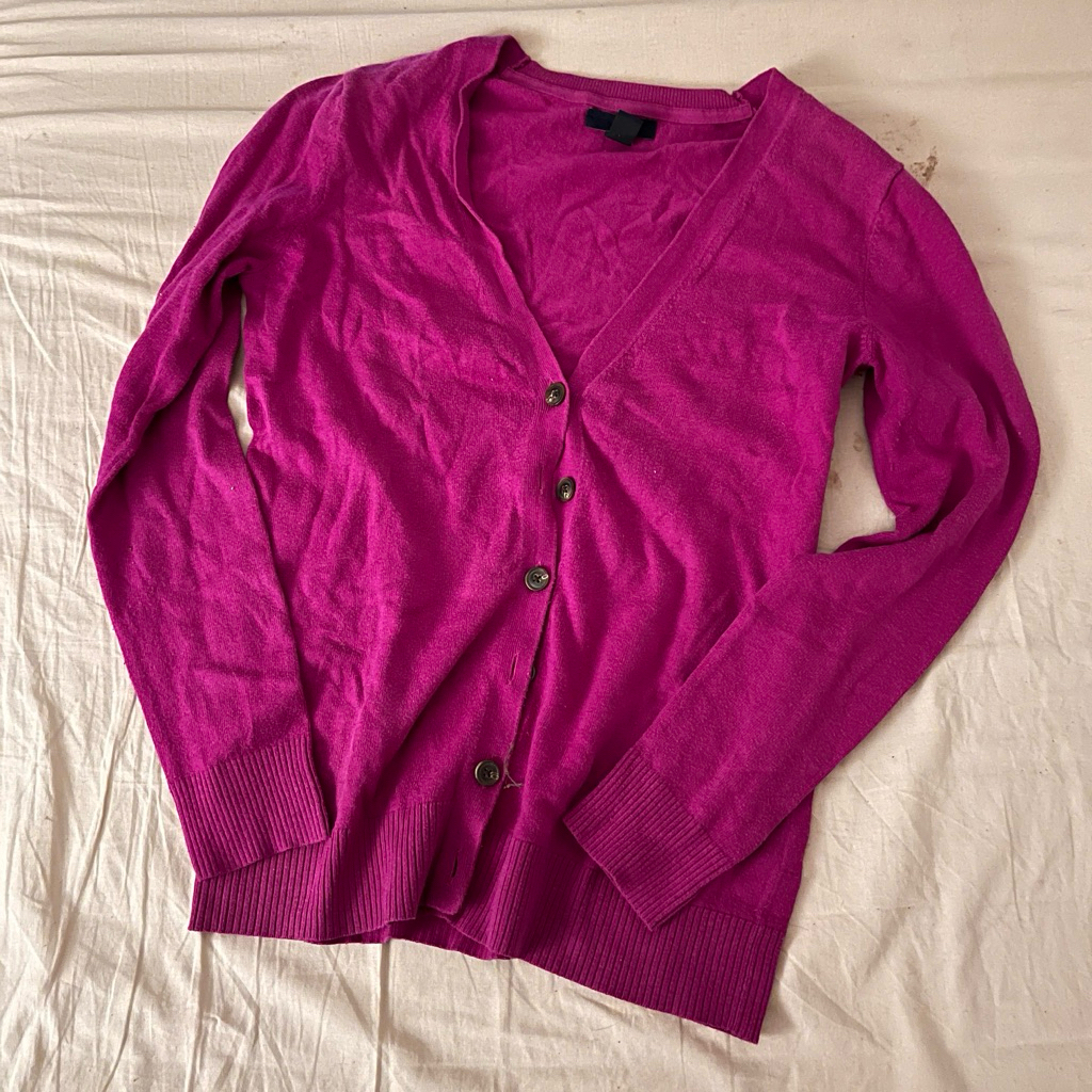 GAP magenta cardigan
