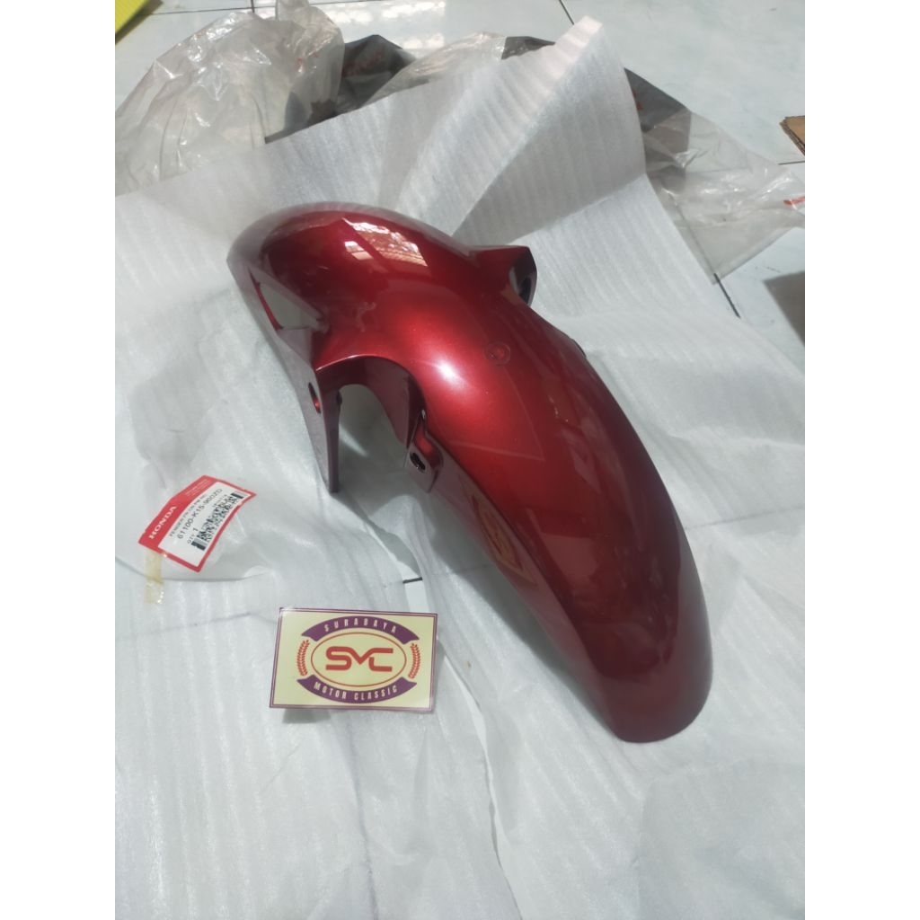 61100-K15-900ZD spakbor slebor depan CB150R StreetFire merah maroon ORI AHM