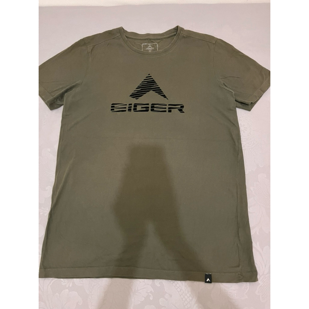 preloved kaos eiger hijau ori